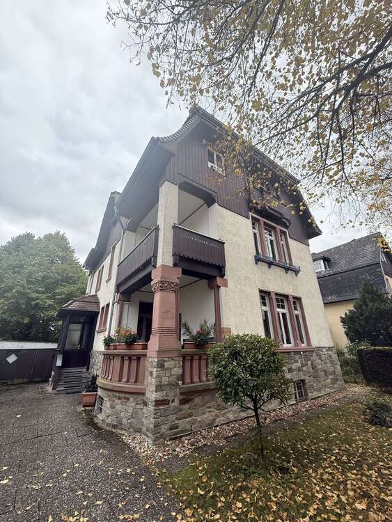 Wohnung zum Mieten in Wiesbaden 1.150 € 90 m² 3 zimmer
