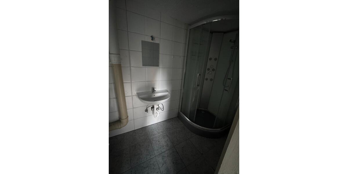 Haus zur Miete in Biskirchen inkl. großer Scheune & Stellplatz 1 zimmer