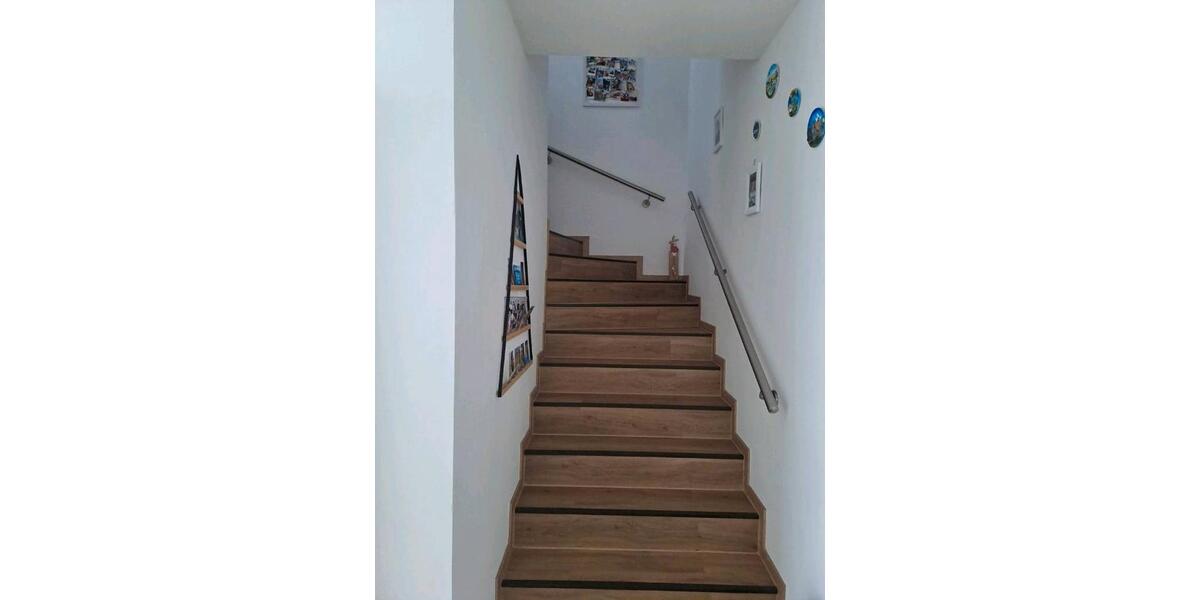 Etagenwohnung Schönebeck (Elbe) - 3 Zimmer, 100 m&sup2;, 1.100&euro; | Angebot:26268716