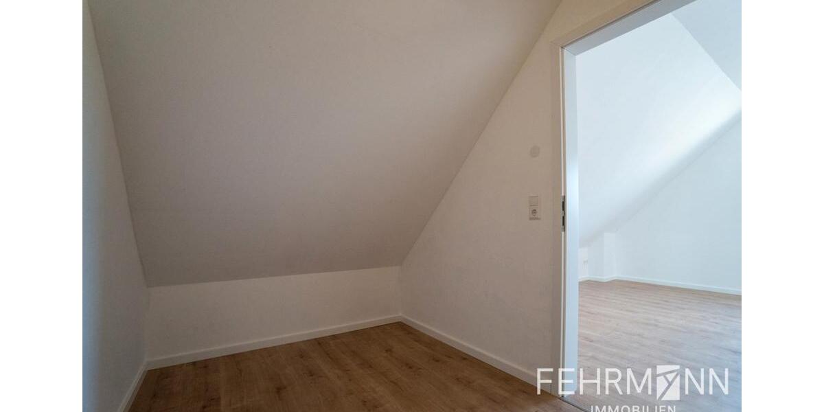 Dachgeschoßwohnung Emsbüren - 3 Zimmer, 129 m&sup2;, 980&euro; | Angebot:26335714