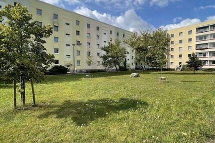 Wohnung Elsterwerda - 3 Zimmer, 63 m&sup2;, 340&euro; | Angebot:26674012
