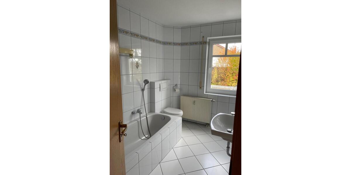 Etagenwohnung Wunsiedel - 3 Zimmer, 80 m&sup2;, 600&euro; | Angebot:24802597