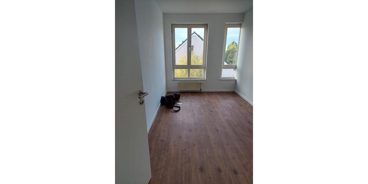 Wohnen auf Zeit Wuppertal Dornap - 1 Zimmer, 8 m&sup2;, 380&euro; | Angebot:25895408