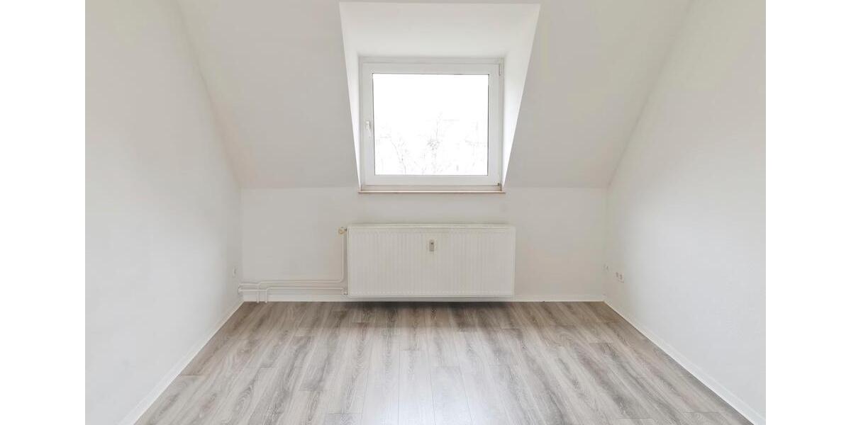 Dachgeschoßwohnung Duisburg Hamborn - 3 Zimmer, 67 m&sup2;, 425&euro; | Angebot:25170090