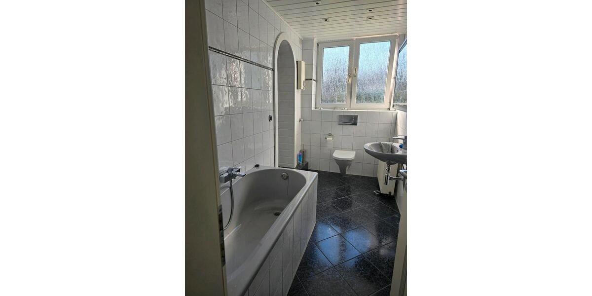 Etagenwohnung Neunkirchen-Seelscheid Seelscheid - 3 Zimmer, 93 m&sup2;, 900&euro; | Angebot:26049774