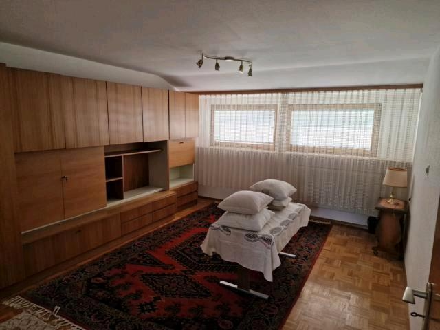 Dachgeschoßwohnung Villingen-Schwenningen Schwenningen - 4 Zimmer, 110 m&sup2;, 760&euro; | Angebot:26680575
