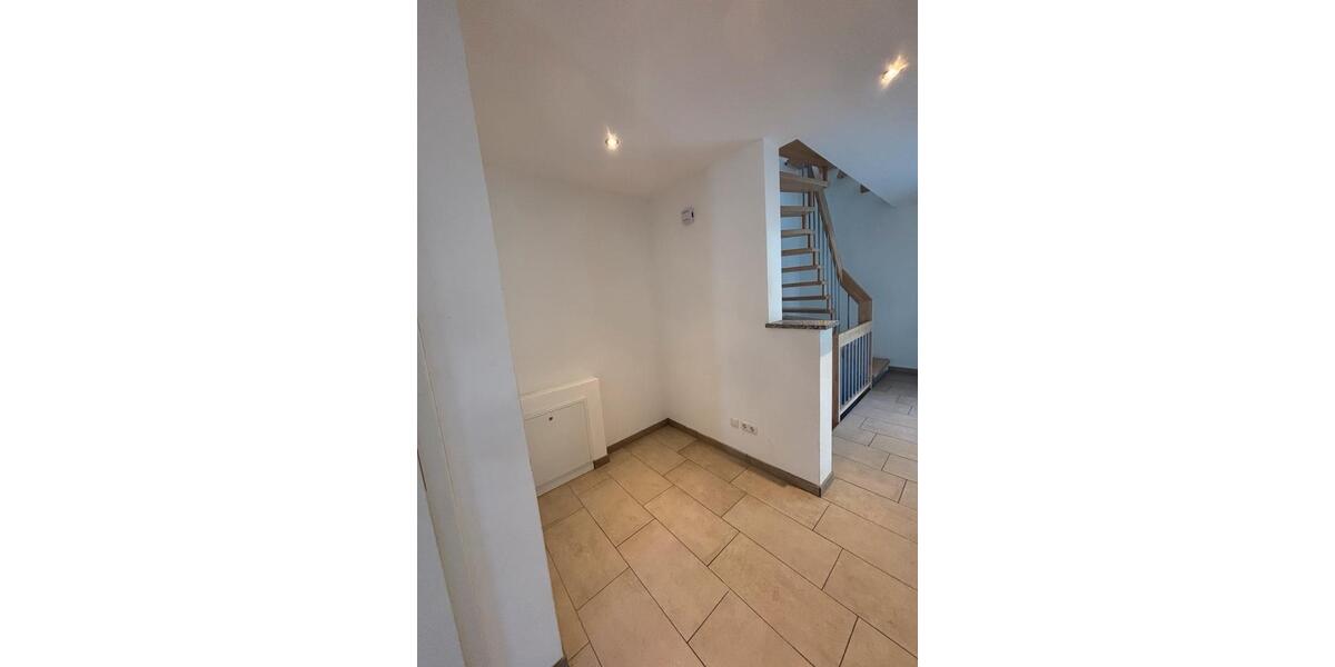 Doppelhaushälfte Wolfratshausen - 5 Zimmer, 152 m&sup2;, 2.670&euro; | Angebot:26373025