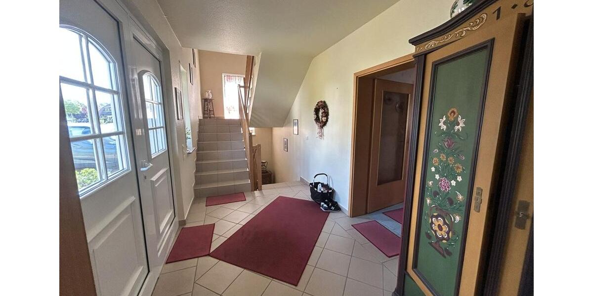 Einfamilienhaus Arnsberg - 7 Zimmer, 200 m&sup2;, 1.500&euro; | Angebot:25125028