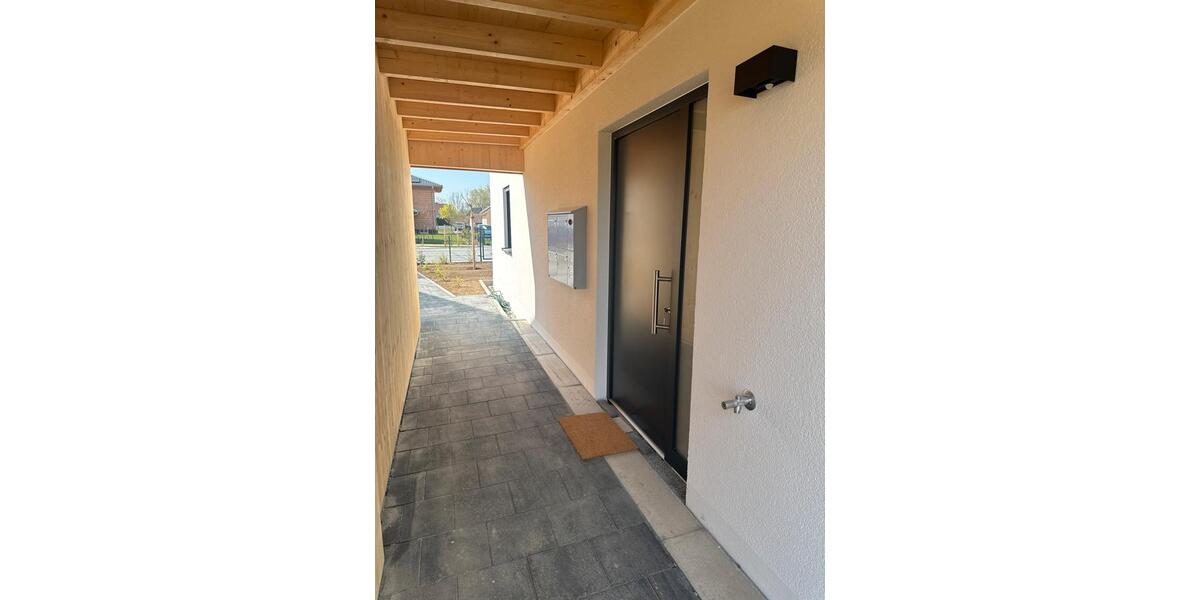 Erdgeschoßwohnung Kirchroth - 3 Zimmer, 71 m&sup2;, 1.230&euro; | Angebot:26238961