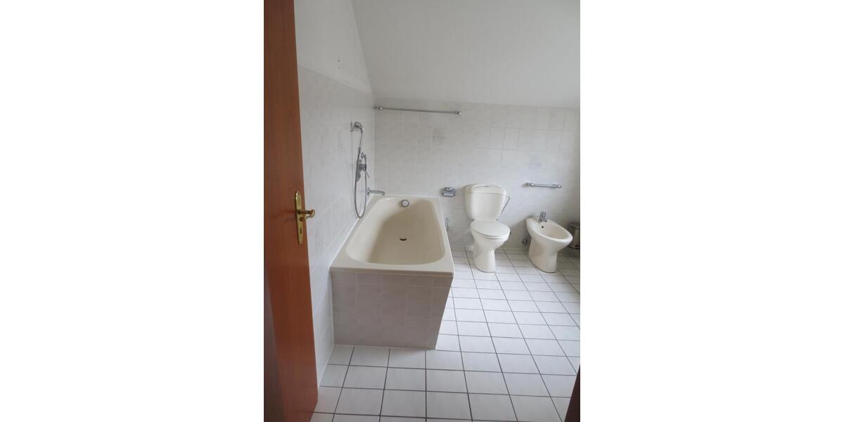 Einfamilienhaus Burgwedel - 4.5 Zimmer, 162 m&sup2;, 1.520&euro; | Angebot:26047176