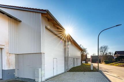 *Neuwertige Lagerhalle zwischen Straubing und Plattling*
