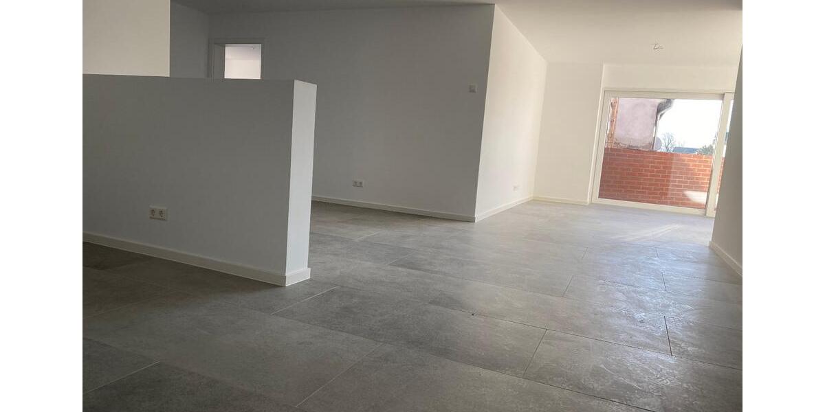 Etagenwohnung Bernburg (Saale) - 4.5 Zimmer, 127 m&sup2;, 1.143&euro; | Angebot:26367184