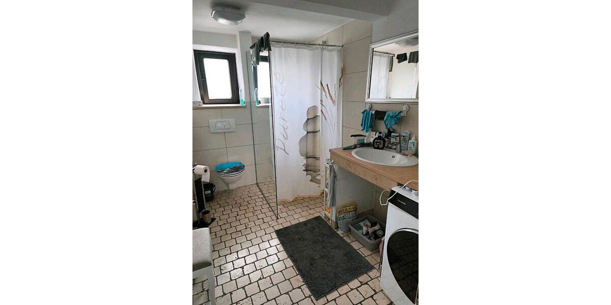 Dachgeschoßwohnung Kirchen (Sieg) - 5 Zimmer, 89 m&sup2;, 500&euro; | Angebot:26585997