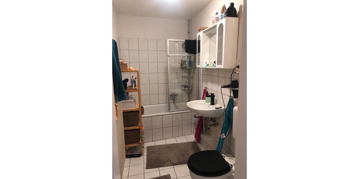 Etagenwohnung Celle - 4 Zimmer, 130 m&sup2;, 1.079&euro; | Angebot:26628105