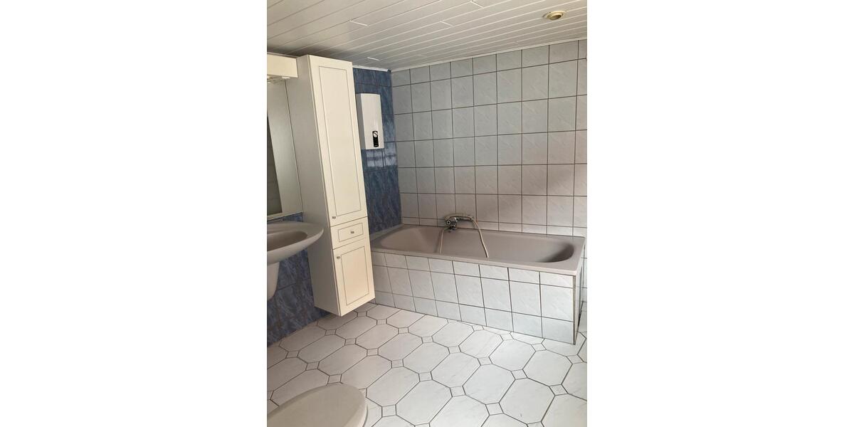 Etagenwohnung Schöppenstedt - 2 Zimmer, 90 m&sup2;, 610&euro; | Angebot:24830461