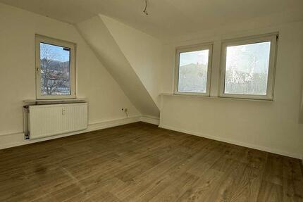 Sanierte 2-Raum-Dachgechosswohnung 2 zimmer