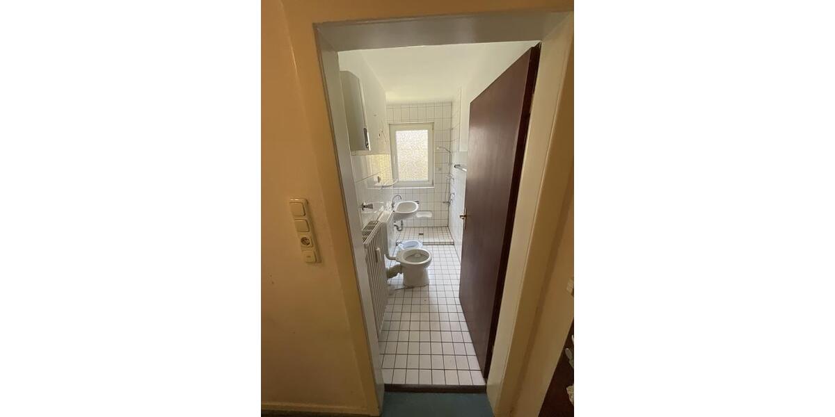 wir renovieren für Sie! kleine 4-Zimmer-Wohnung in Mönchengladbach Mülfort 4 zimmer