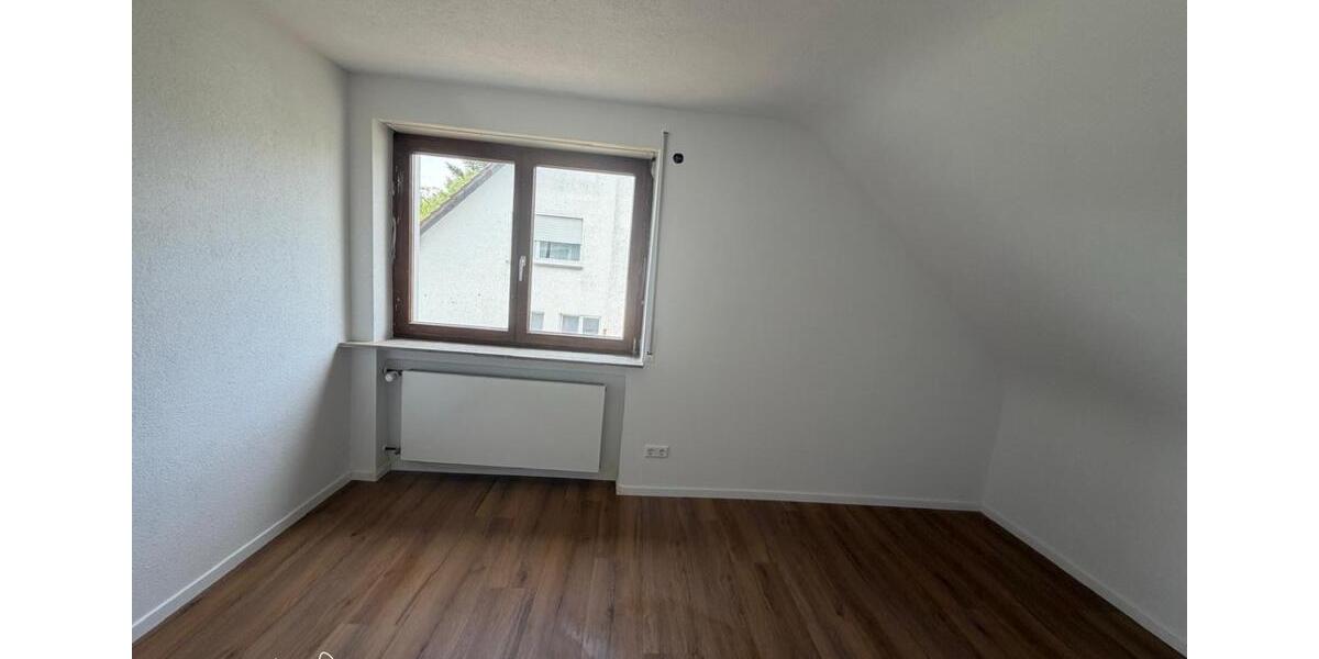 Etagenwohnung Niefern-Öschelbronn Öschelbronn - 4.5 Zimmer, 106 m&sup2;, 1.490&euro; | Angebot:26526431