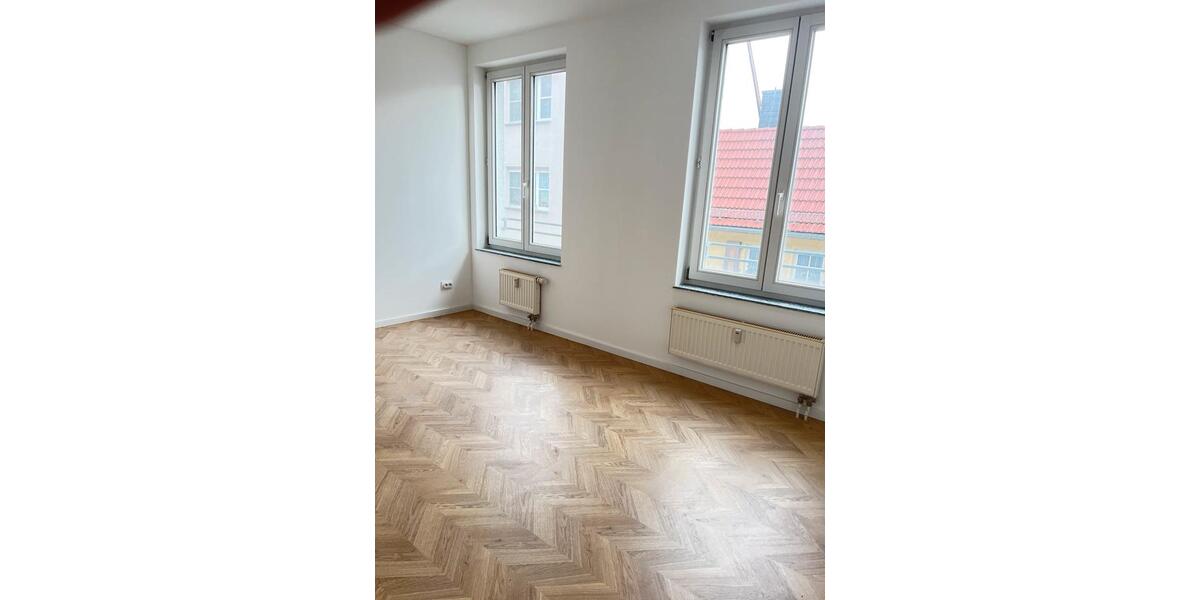 Etagenwohnung Rötha - 4 Zimmer, 120 m&sup2;, 1.220&euro; | Angebot:24548501