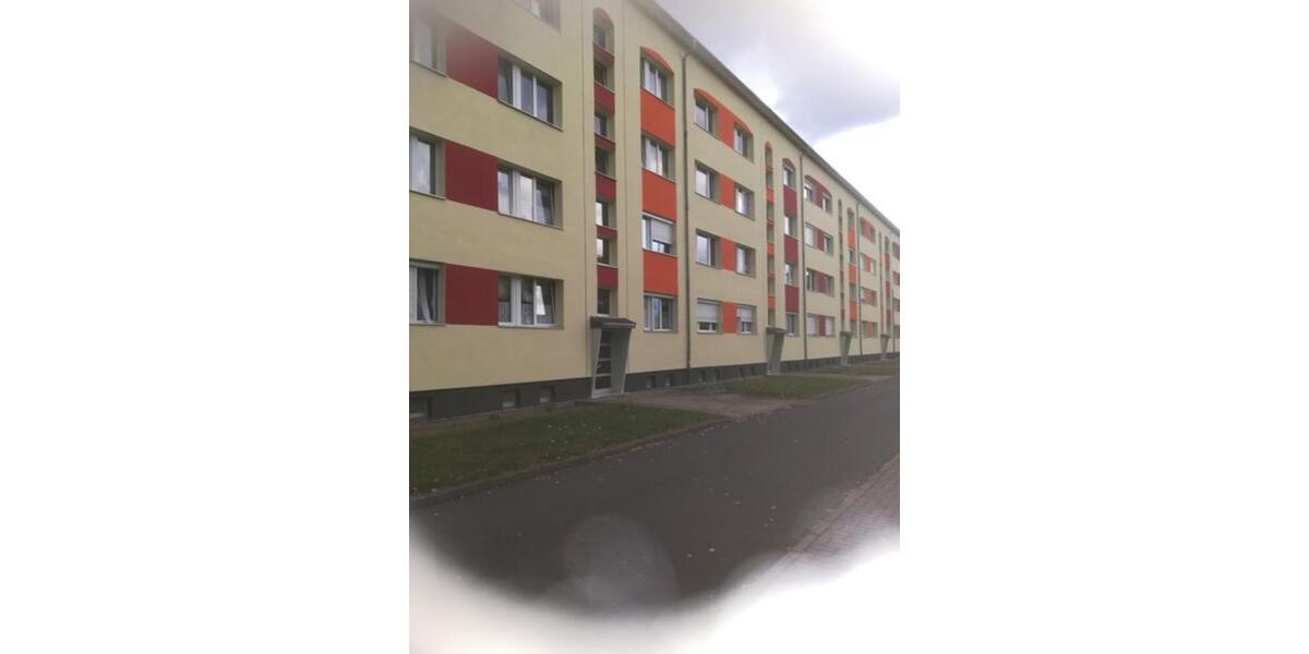 Etagenwohnung Zwenkau - 2 Zimmer, 48 m&sup2;, 390&euro; | Angebot:25403110