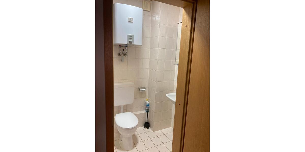 Etagenwohnung Sulzfeld - 1 Zimmer, 32 m&sup2;, 185&euro; | Angebot:24739383