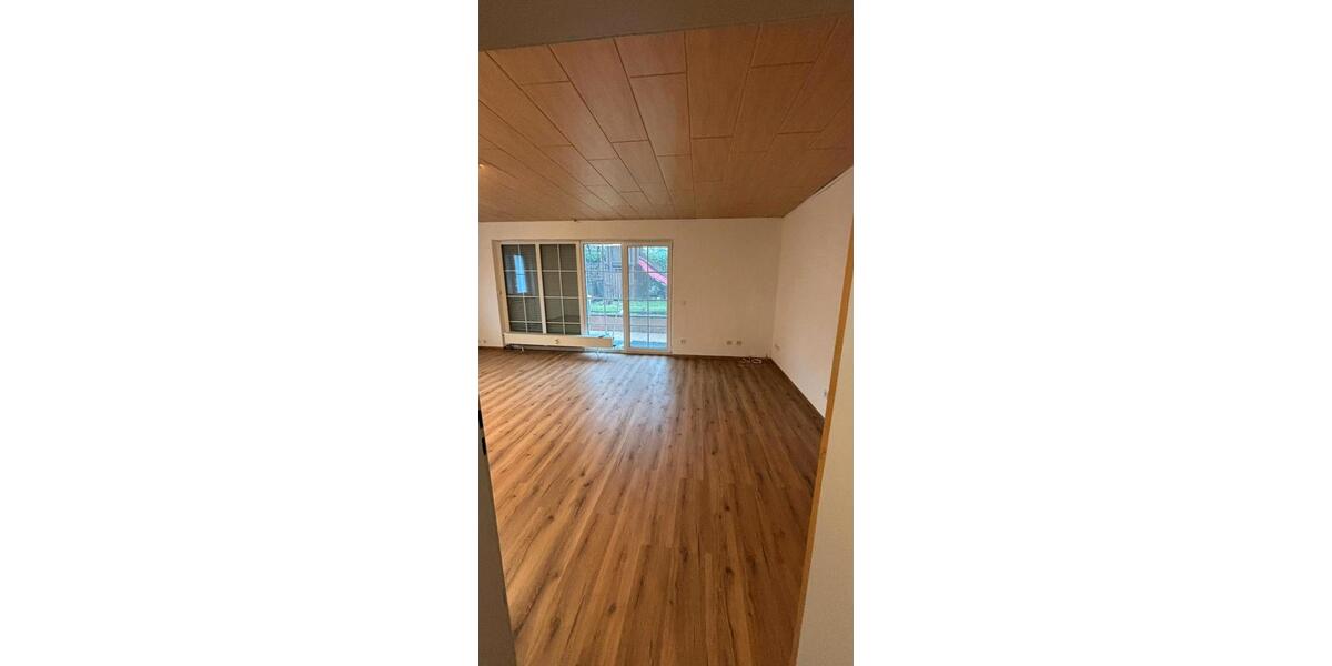 Erdgeschoßwohnung Löhnberg - 3 Zimmer, 110 m&sup2;, 750&euro; | Angebot:24363256