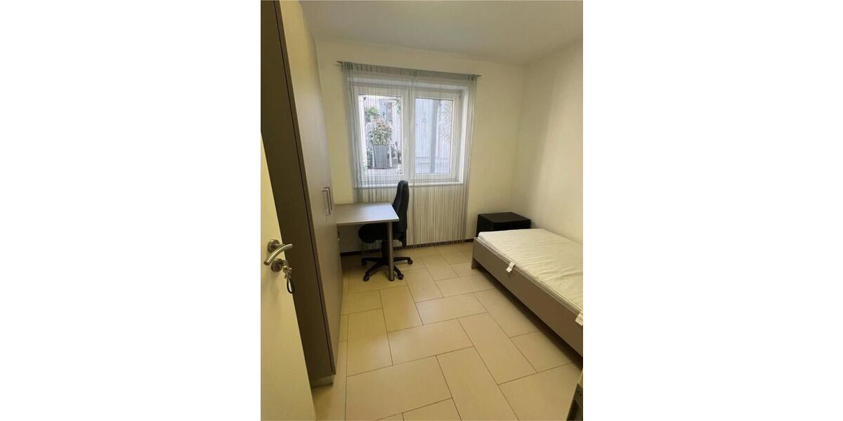 Etagenwohnung Karlsruhe Neureut - 4 Zimmer, 61 m&sup2;, 340&euro; | Angebot:26593085