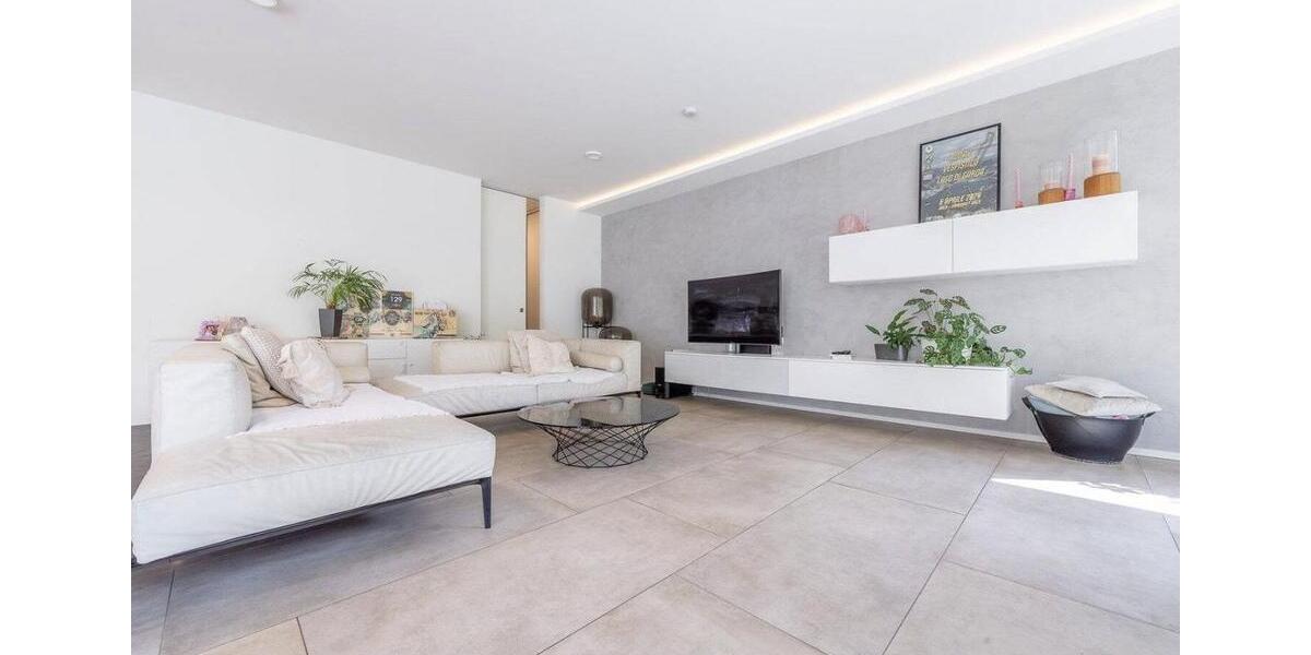 Etagenwohnung Lörrach - 3 Zimmer, 118 m&sup2;, 1.800&euro; | Angebot:26660011