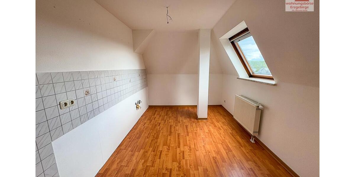 Großzügige 3-Raum-Wohnung in Grünhain zu vermieten 3 zimmer