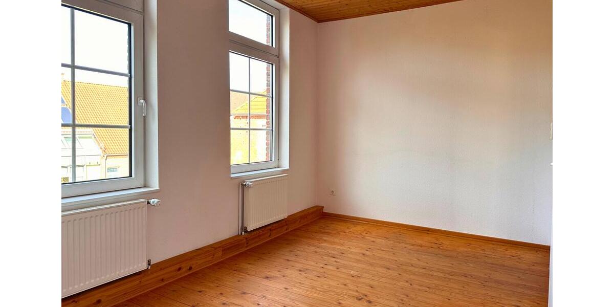 Dachgeschoßwohnung Wardenburg - 4 Zimmer, 130 m&sup2;, 950&euro; | Angebot:25377061