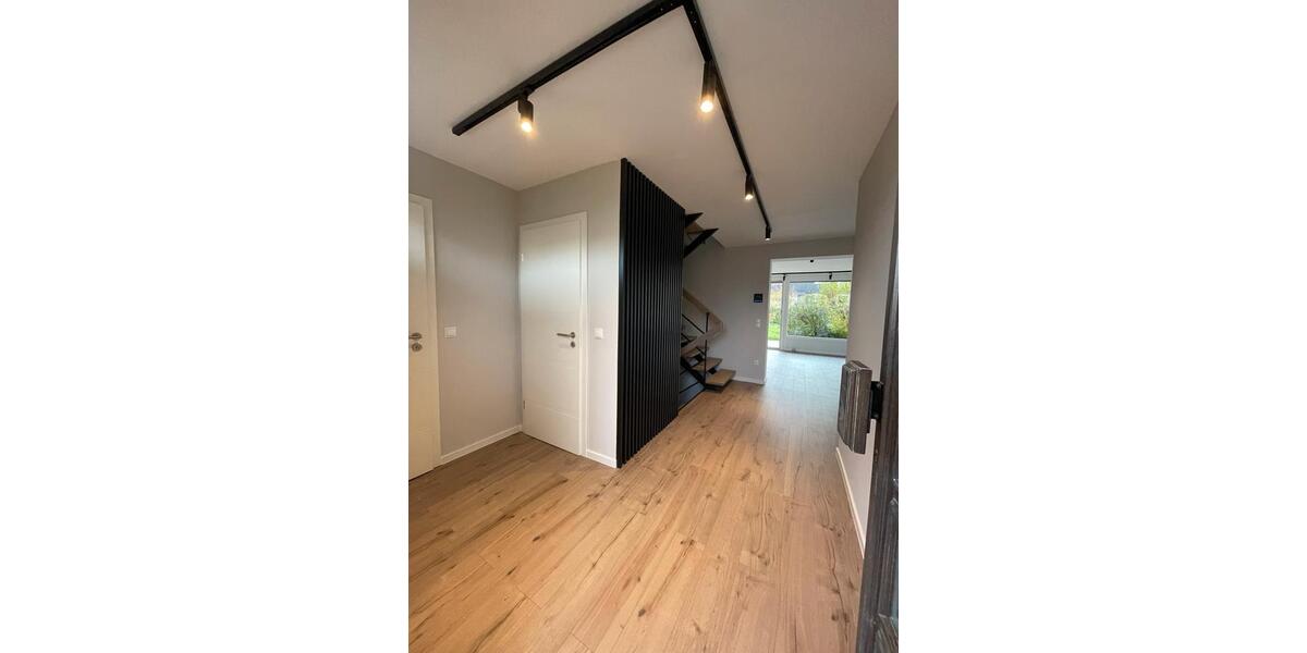 Reihenhaus Coburg - 4 Zimmer, 120 m&sup2;, 1.365&euro; | Angebot:26035913