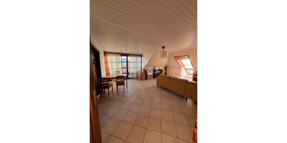 Dachgeschoßwohnung Malente - 3 Zimmer, 97 m&sup2;, 1.120&euro; | Angebot:26094423