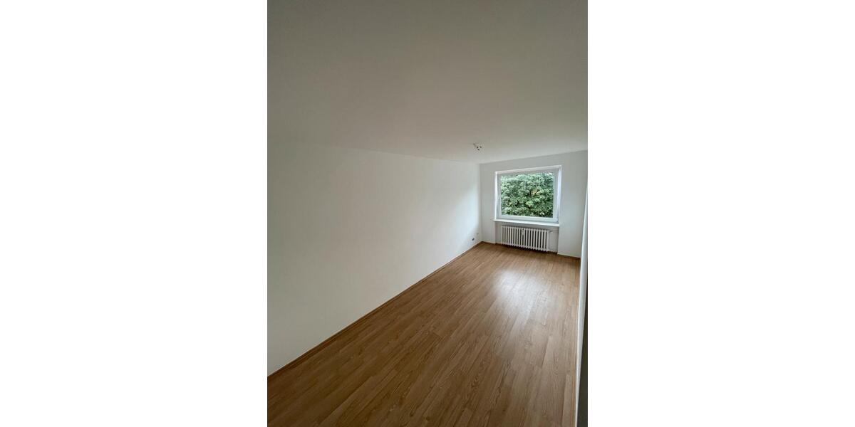 Etagenwohnung Reinbek - 4 Zimmer, 99 m&sup2;, 1.385&euro; | Angebot:25517245