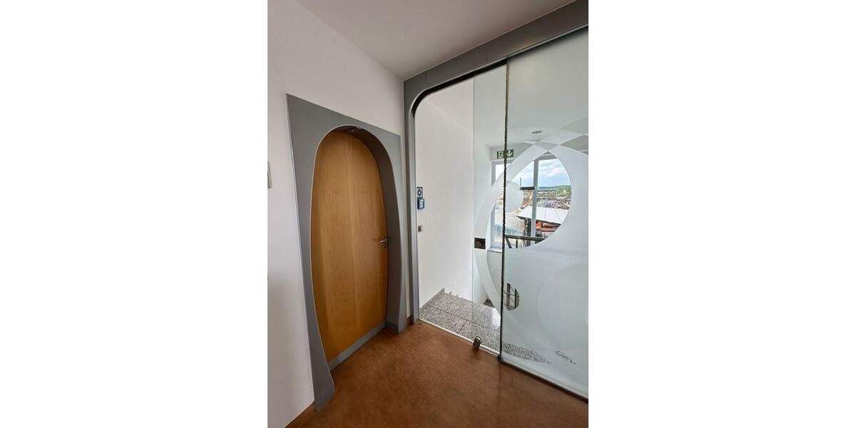 Gewerbeobjekt Weißenhorn - 8 Zimmer, 213 m&sup2;, 1.900&euro; | Angebot:24450598