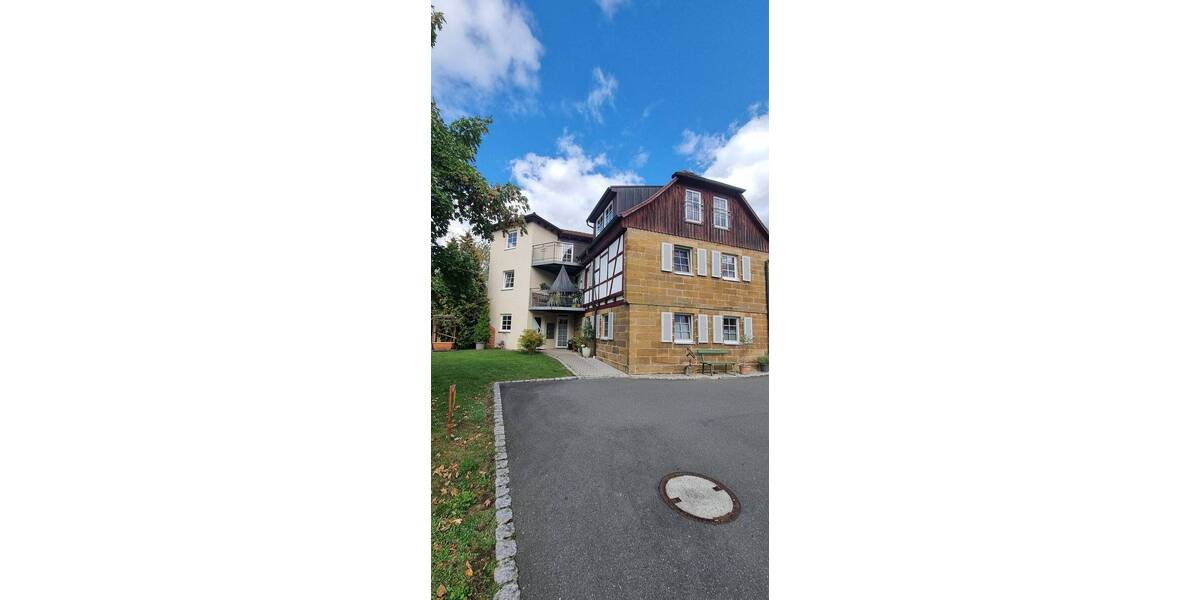 DG Wohnung mit 2 Balkone im Hofbauernhaus (8 & 9) 3 zimmer