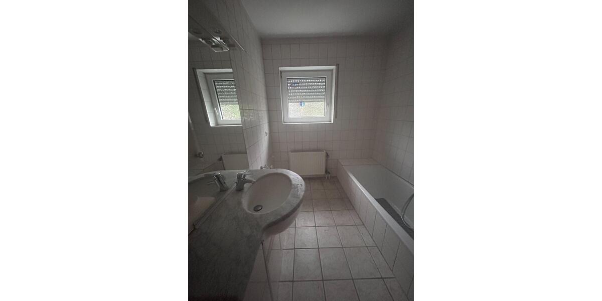 Erdgeschoßwohnung Osthofen - 3 Zimmer, 75 m&sup2;, 975&euro; | Angebot:24868809