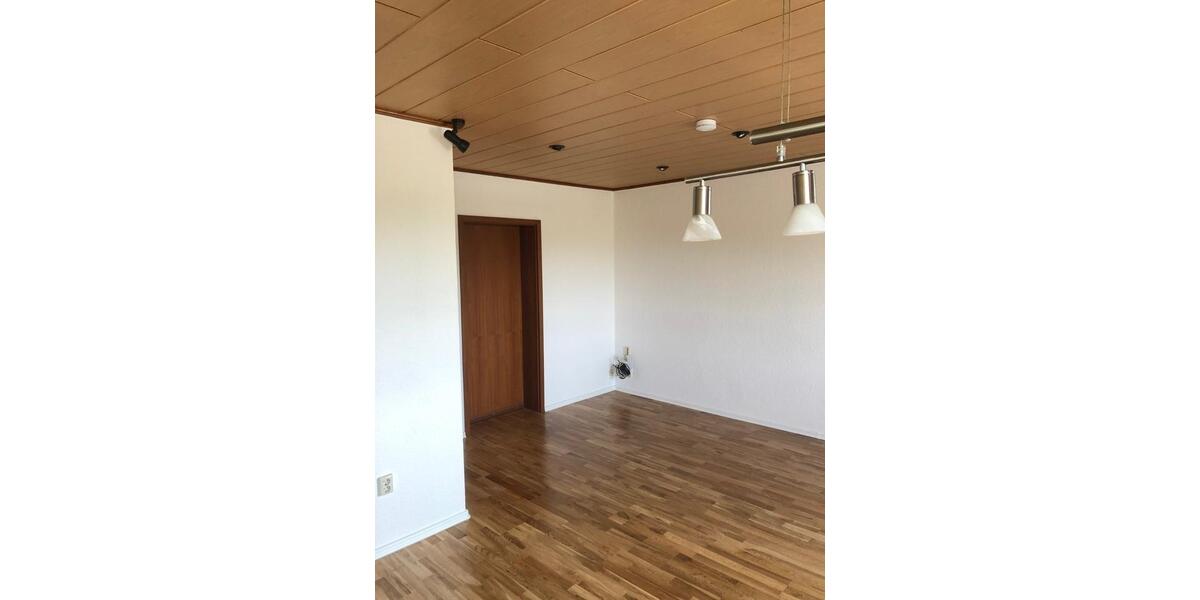 Dachgeschoßwohnung Zehdenick - 2 Zimmer, 42 m&sup2;, 336&euro; | Angebot:25854202