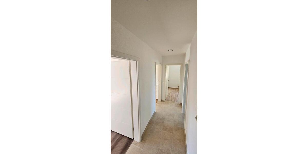 Erdgeschoßwohnung Döbeln - 3 Zimmer, 60 m&sup2;, 340&euro; | Angebot:26318094