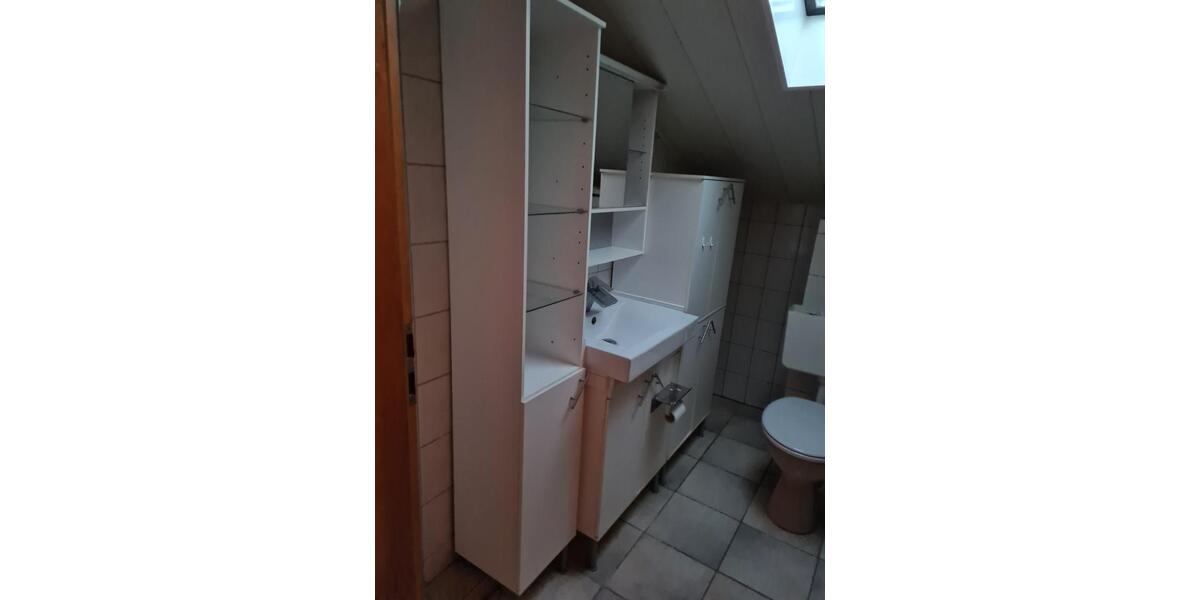 2 Zi. DG-Wohnung in ruhiger Wohnlage in Wettenberg zu vermieten 2 zimmer