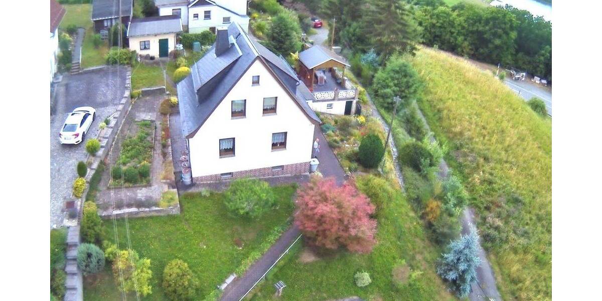 Einfamilienhaus Greiz - 5 Zimmer, 90 m&sup2;, 750&euro; | Angebot:26741962