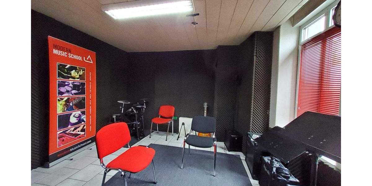 MERZIG-STADTNAH - GEWERBEFLÄCHE MIT CA. 106 m² - 4 ZIMMER UND GETRENNTE WCs 4 zimmer