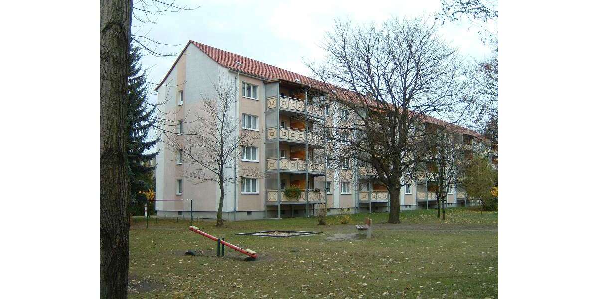 Etagenwohnung Finsterwalde - 2.5 Zimmer, 58 m&sup2;, 372&euro; | Angebot:25529906