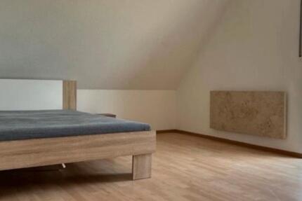 Wohnen auf Zeit Weidenbach - 5 Zimmer, 17 m&sup2;, 365&euro; | Angebot:26578335