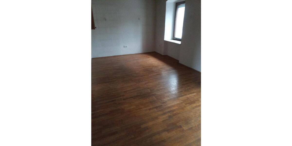 Ruhige Wohnung 95632 Wunsiedel Breitenbrunn grosser Balkon 4 zimmer