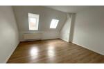 Dachgeschoßwohnung Werdau - 3 Zimmer, 64 m&sup2;, 390&euro; | Angebot:26032896