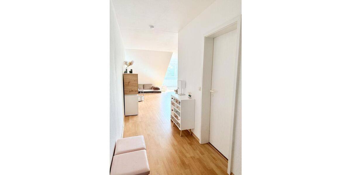 Dachgeschoßwohnung Pulheim - 2 Zimmer, 82 m&sup2;, 920&euro; | Angebot:26565259