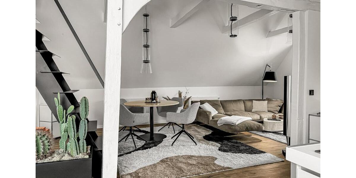 Dachgeschoßwohnung Lemgo - 2 Zimmer, 85 m&sup2;, 1.200&euro; | Angebot:26579037