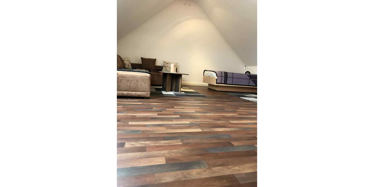 Dachgeschoßwohnung Munster - 1.5 Zimmer, 25&euro; | Angebot:23009516