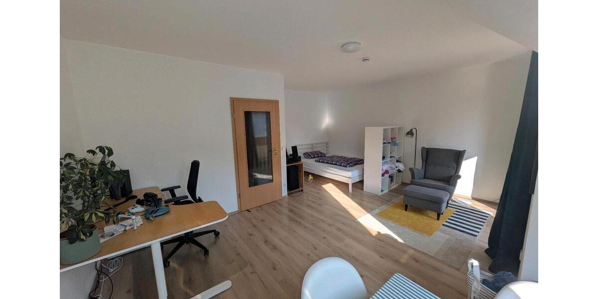 Dachgeschoßwohnung Mühlhausen (Thüringen) - 1 Zimmer, 44 m&sup2;, 420&euro; | Angebot:26044542