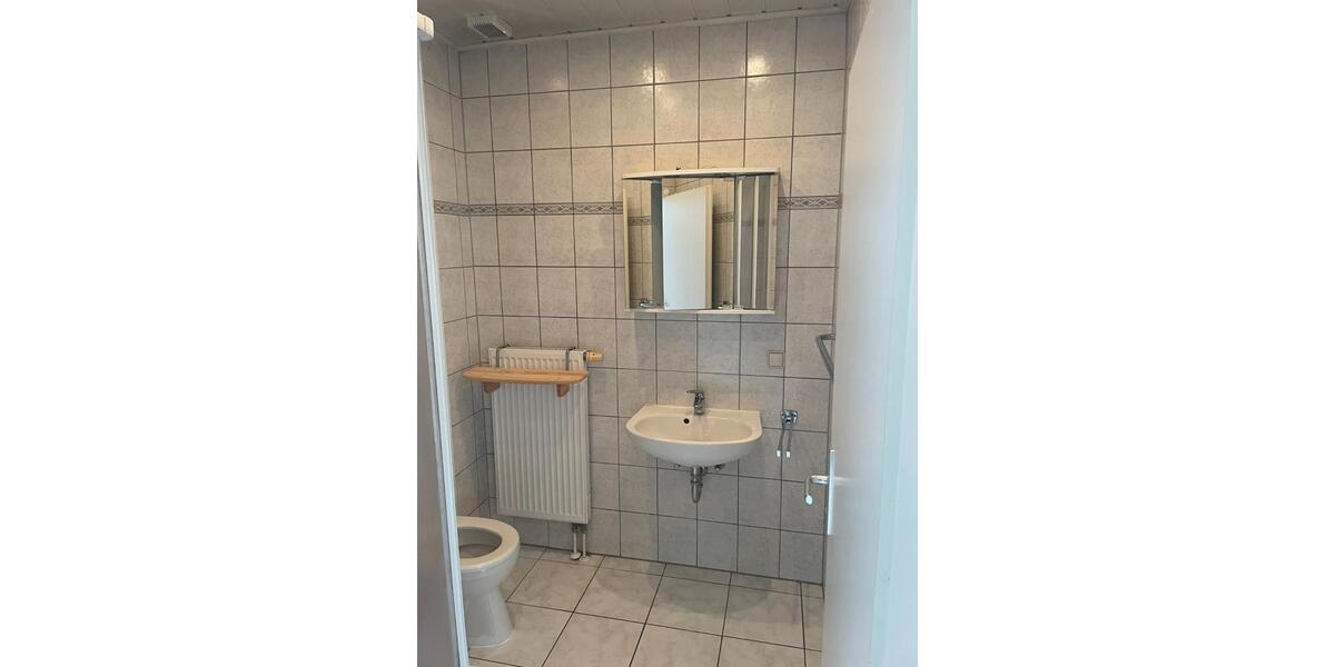 Erdgeschoßwohnung Schweinfurt Gartenstadt - 1 Zimmer, 60 m&sup2;, 500&euro; | Angebot:24566135